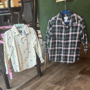 OshKosh B'gosh Kids Cream button up with Bear Pattern boys 2T lot of 2 shirts